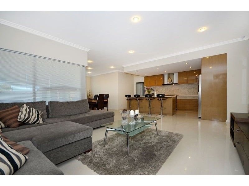 9 Cass Boulevard, Darch WA 6065