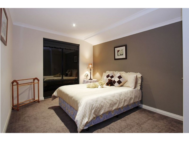 115 Sussex Bend, Lower Chittering WA 6084