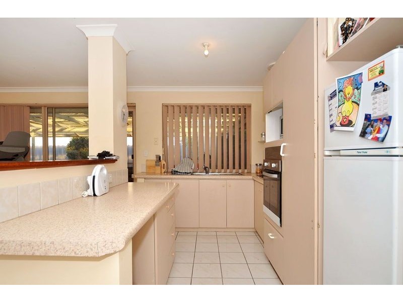 18 Eucumbene Crescent, Joondalup WA 6027