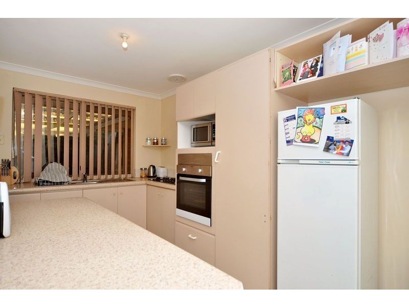 18 Eucumbene Crescent, Joondalup WA 6027