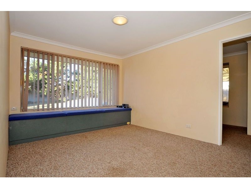 18 Eucumbene Crescent, Joondalup WA 6027