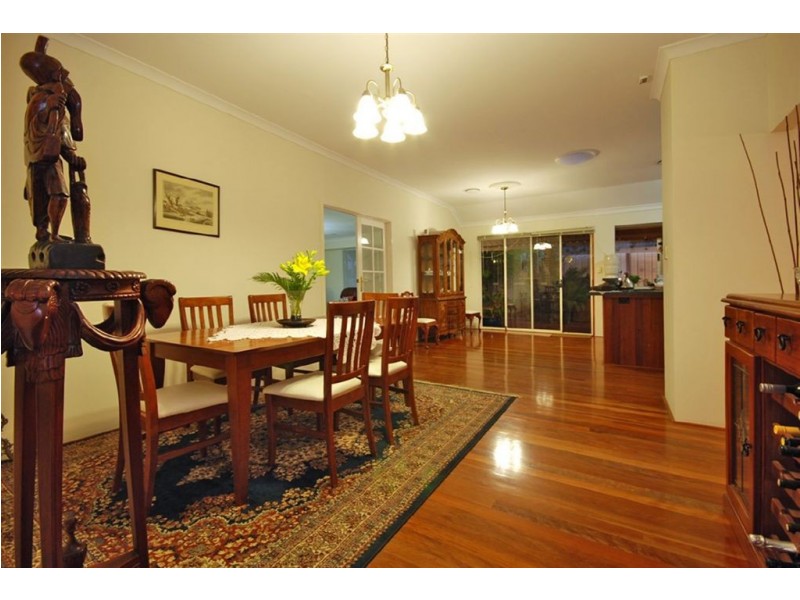 16 Regina Loop, Currambine WA 6028