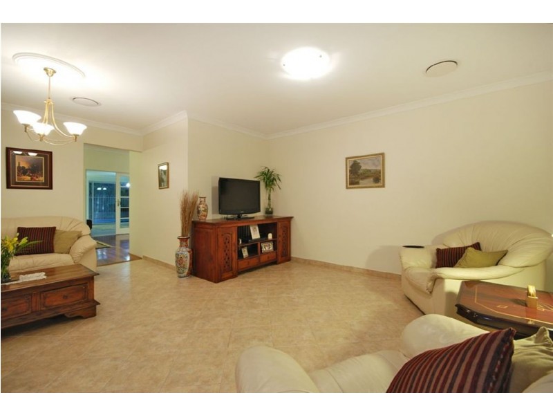 16 Regina Loop, Currambine WA 6028