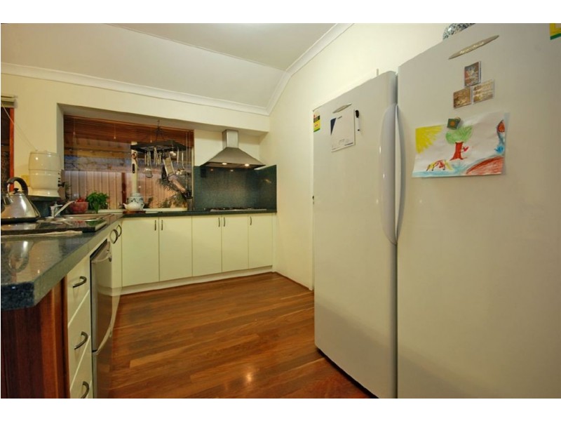 16 Regina Loop, Currambine WA 6028