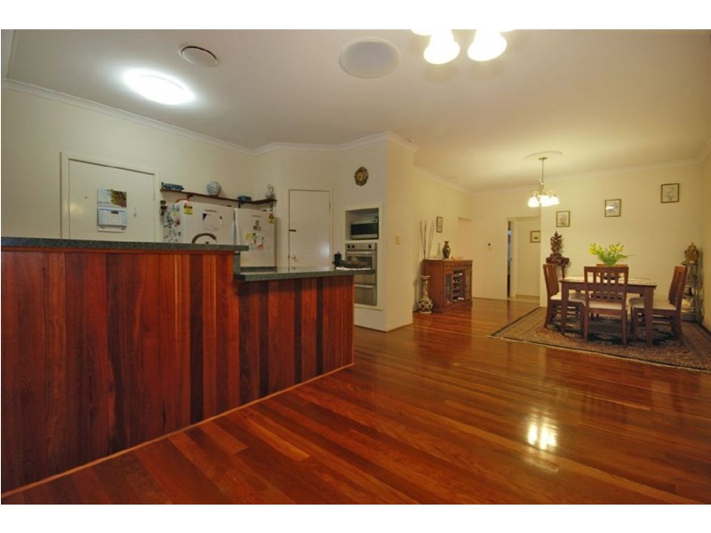 16 Regina Loop, Currambine WA 6028