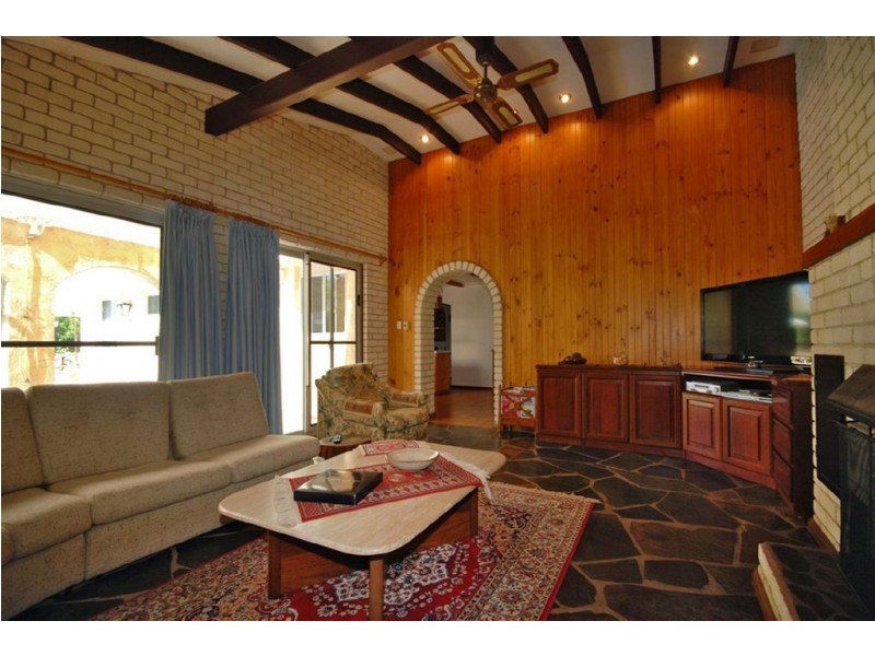 7 Wonambi Way, Wanneroo WA 6065