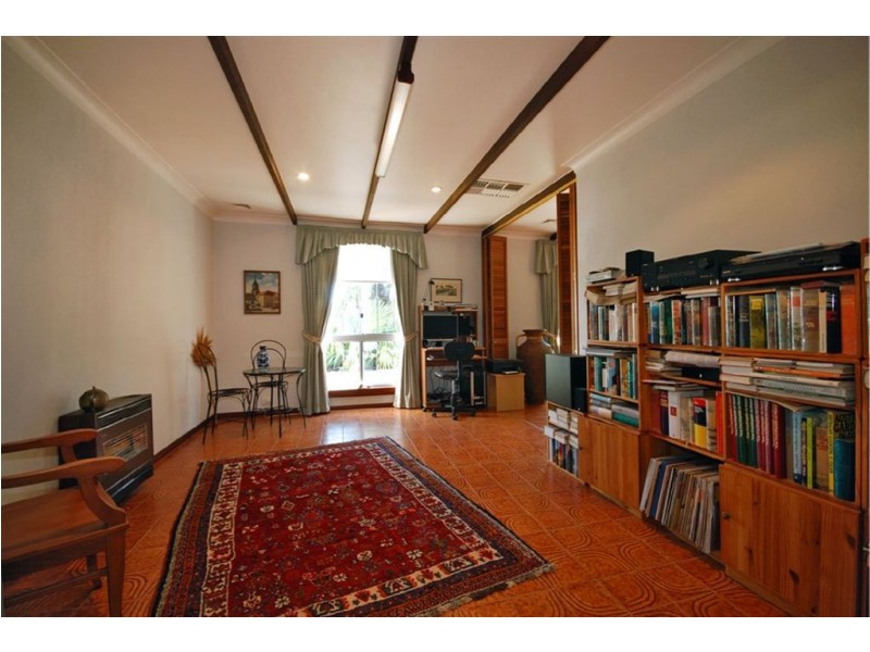 7 Wonambi Way, Wanneroo WA 6065