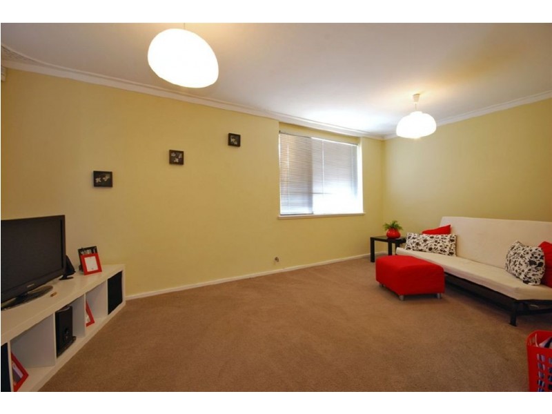 30 Camberwarra Drive, Craigie WA 6025