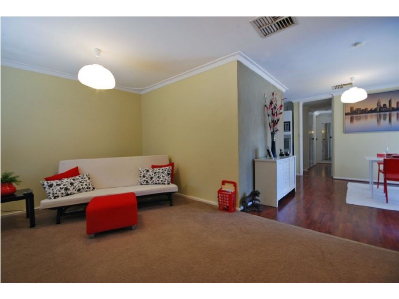 30 Camberwarra Drive, Craigie WA 6025