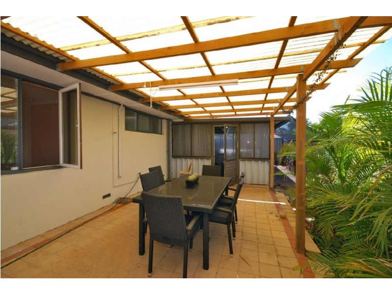 30 Camberwarra Drive, Craigie WA 6025