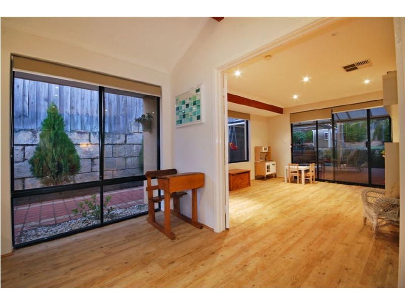 3 Meyrick Court, Currambine WA 6028