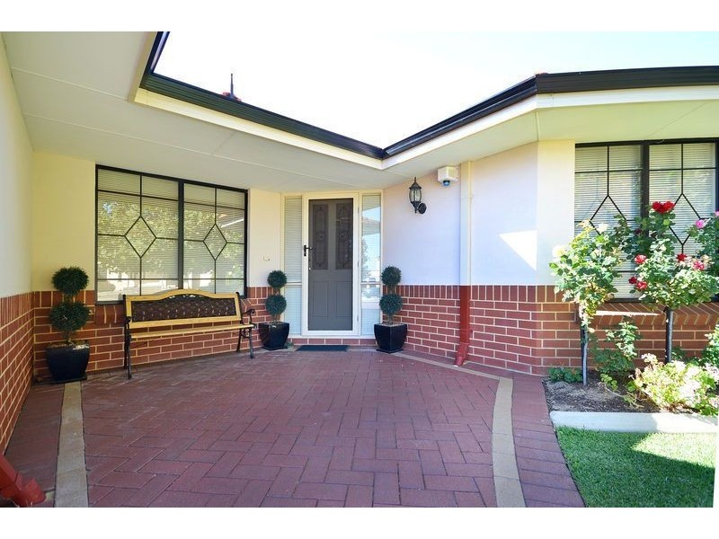 39 Dalecross Avenue, Madeley WA 6065