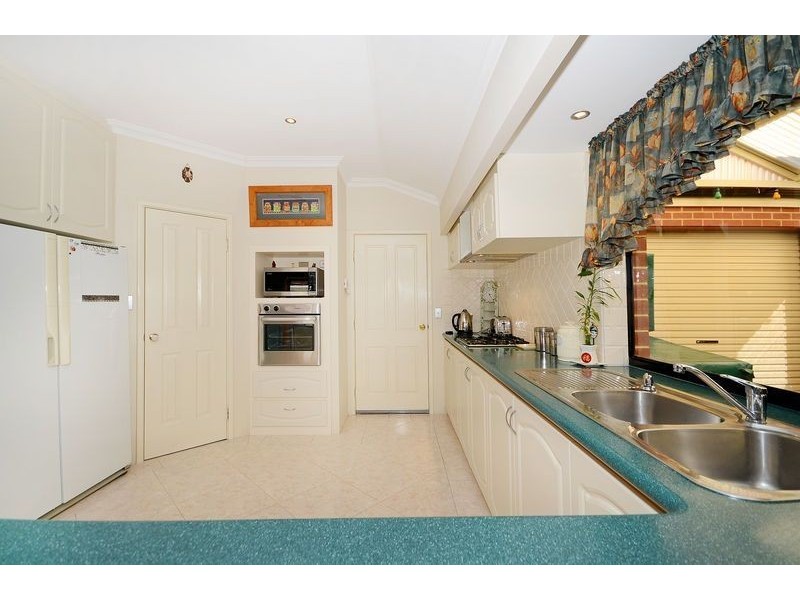 39 Dalecross Avenue, Madeley WA 6065