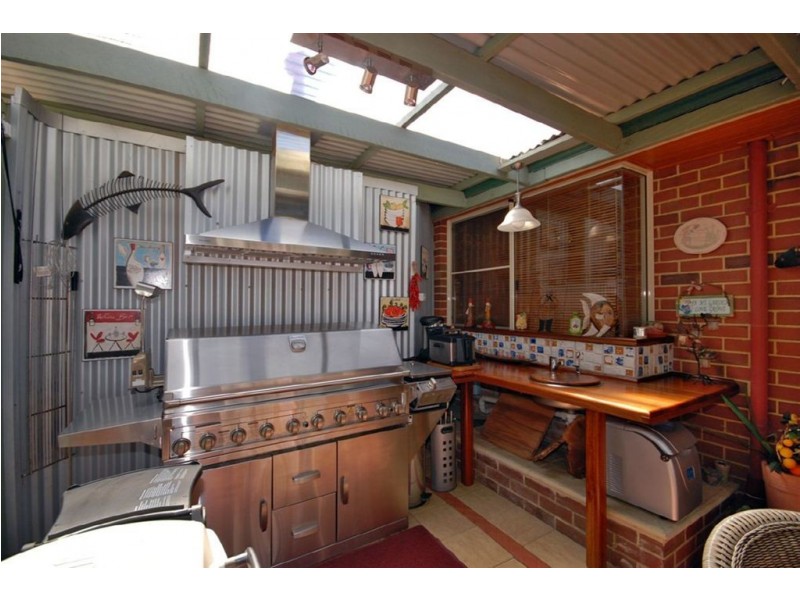 10 St Pierre Circuit, Currambine WA 6028