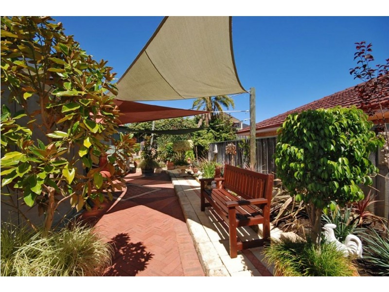 10 St Pierre Circuit, Currambine WA 6028