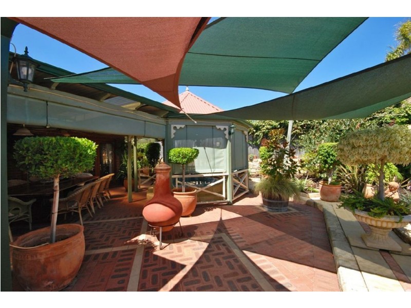 10 St Pierre Circuit, Currambine WA 6028
