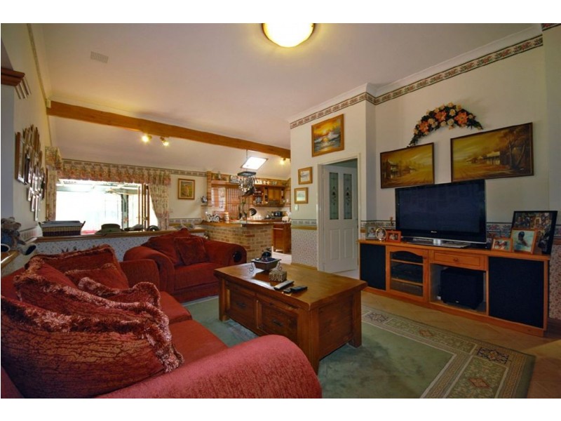 10 St Pierre Circuit, Currambine WA 6028