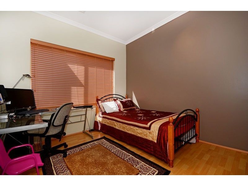 10 Hardcastle Avenue, Landsdale WA 6065