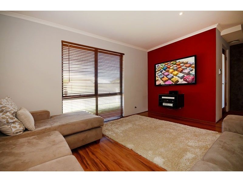 24 Hopper Turn, Madeley WA 6065