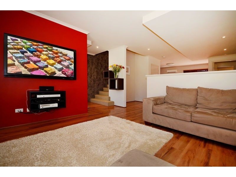 24 Hopper Turn, Madeley WA 6065