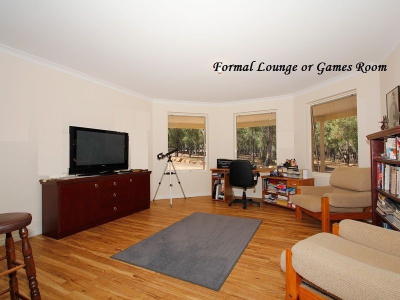 329 Santa Gertrudis Drive, Lower Chittering WA 6084