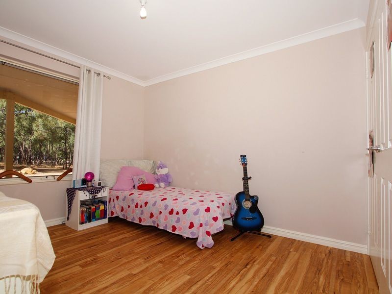 329 Santa Gertrudis Drive, Lower Chittering WA 6084