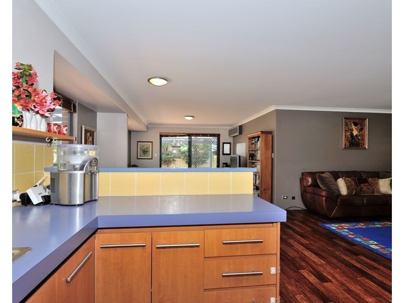 10 Lochnagar Way, Kinross WA 6028