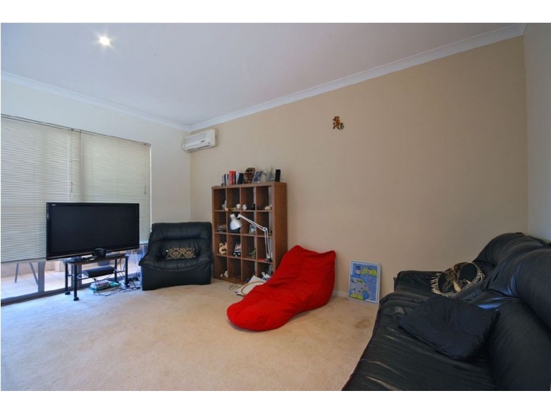 8/27 Piccadilly Circle, Joondalup WA 6027