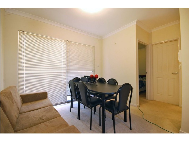 8/27 Piccadilly Circle, Joondalup WA 6027