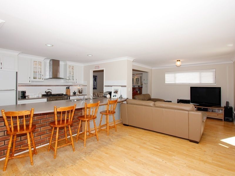 19 Peninsula Avenue, Heathridge WA 6027