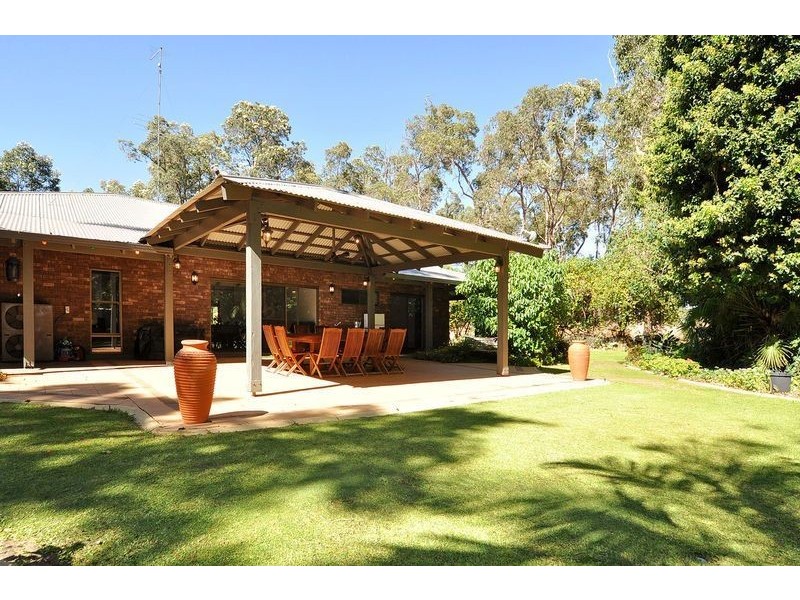 67 Carabooda Road, Carabooda WA 6033