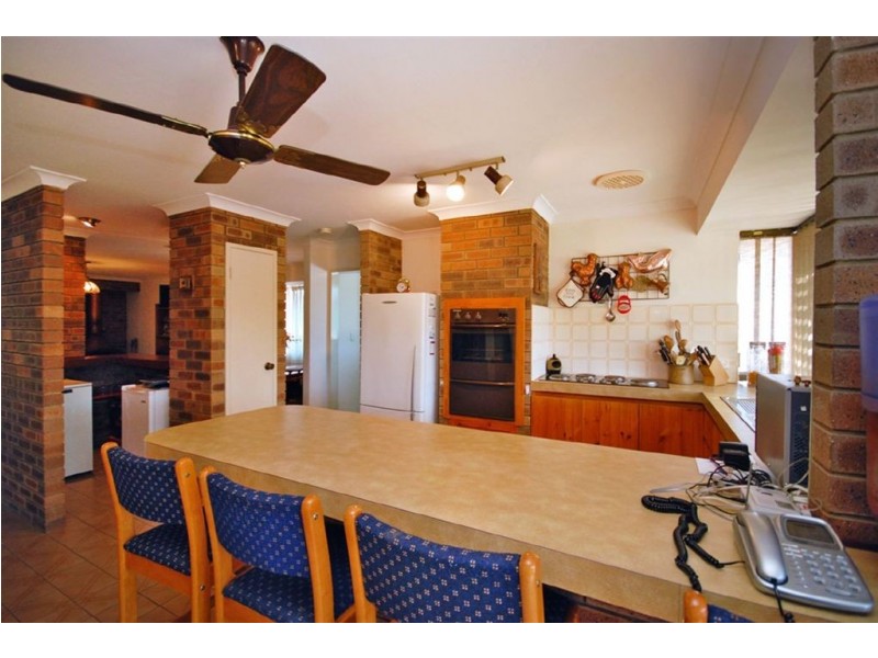 33 Maritana Road, Kallaroo WA 6025