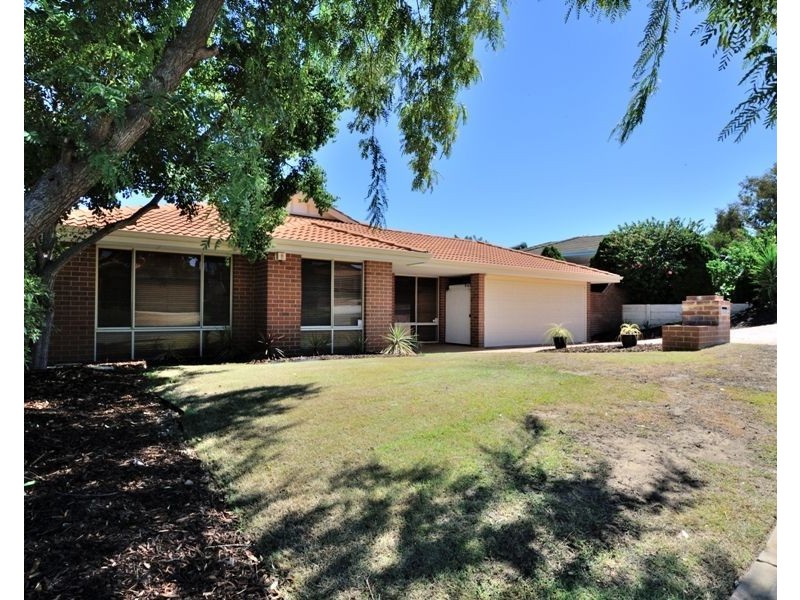 75 Stonehaven Parade, Kinross WA 6028