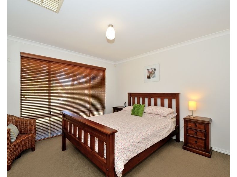 75 Stonehaven Parade, Kinross WA 6028