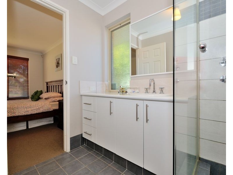 75 Stonehaven Parade, Kinross WA 6028