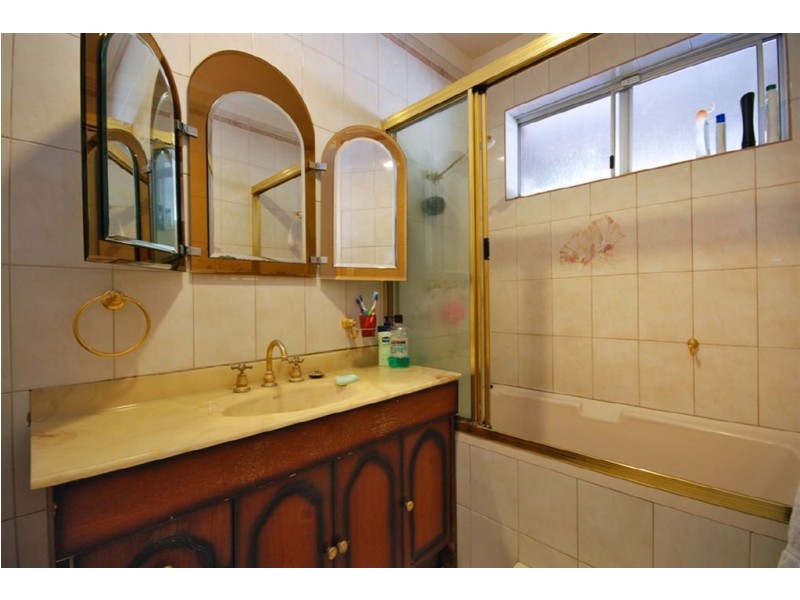 10 Arawa Place, Craigie WA 6025