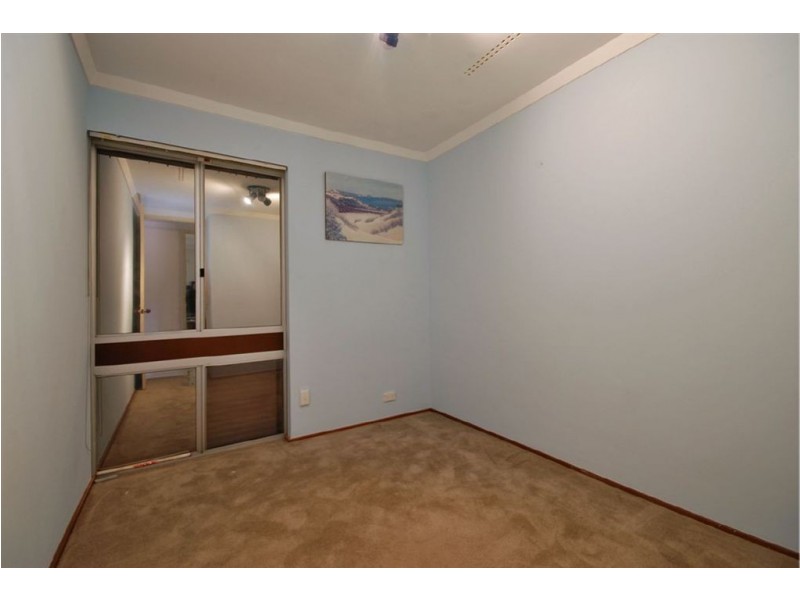 10 Arawa Place, Craigie WA 6025