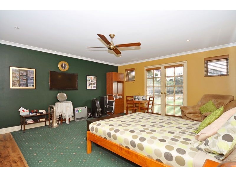 141 Townsend Road, Mariginiup WA 6065