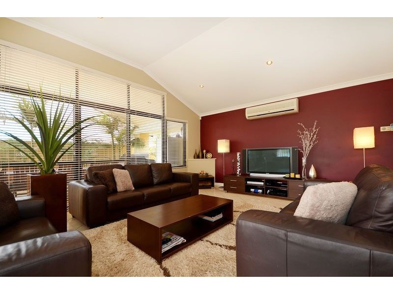 26 Ashdale Boulevard, Darch WA 6065