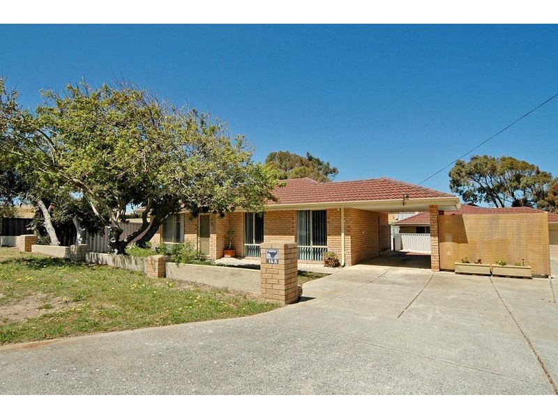 16 Mitchell Place, Two Rocks WA 6037