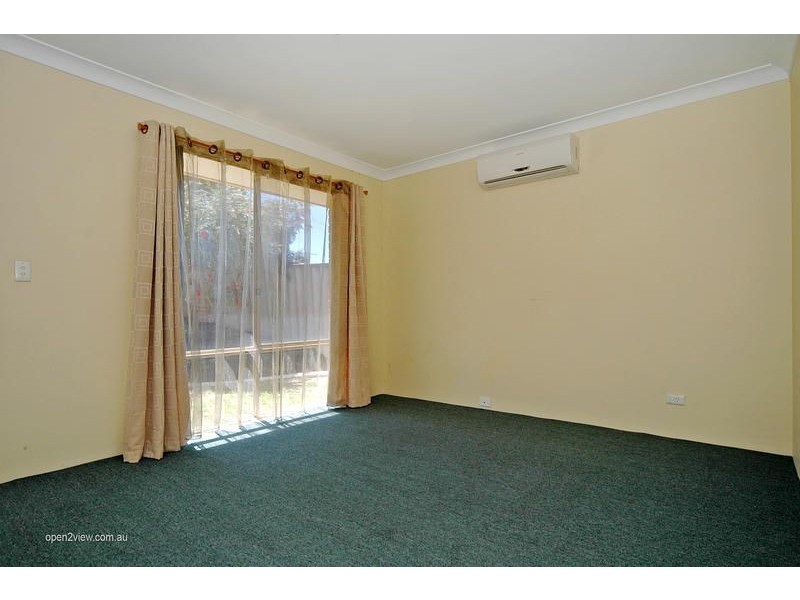 16 Mitchell Place, Two Rocks WA 6037