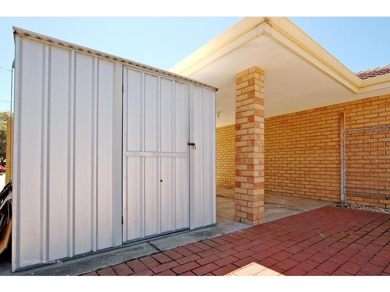 16 Mitchell Place, Two Rocks WA 6037