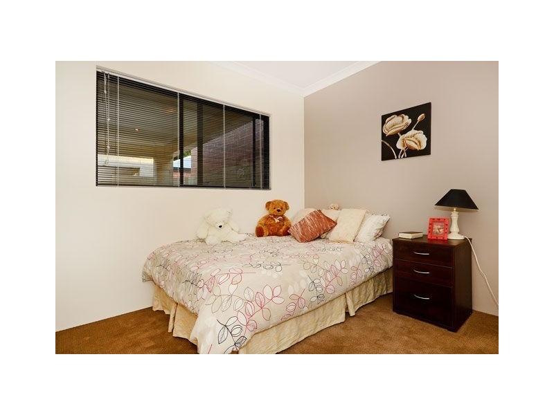 B/11 Dallington Crescent, Balga WA 6061