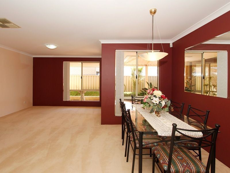 28 Boynton Gardens, Iluka WA 6028