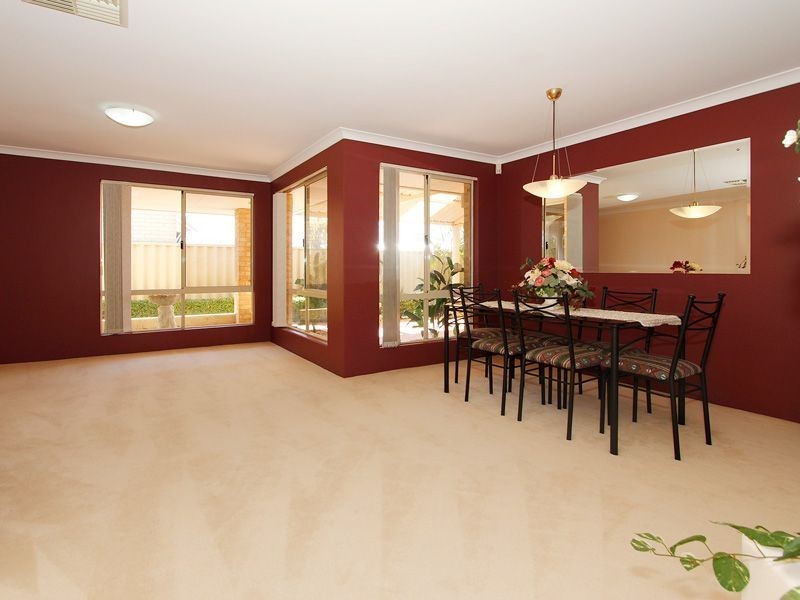 28 Boynton Gardens, Iluka WA 6028