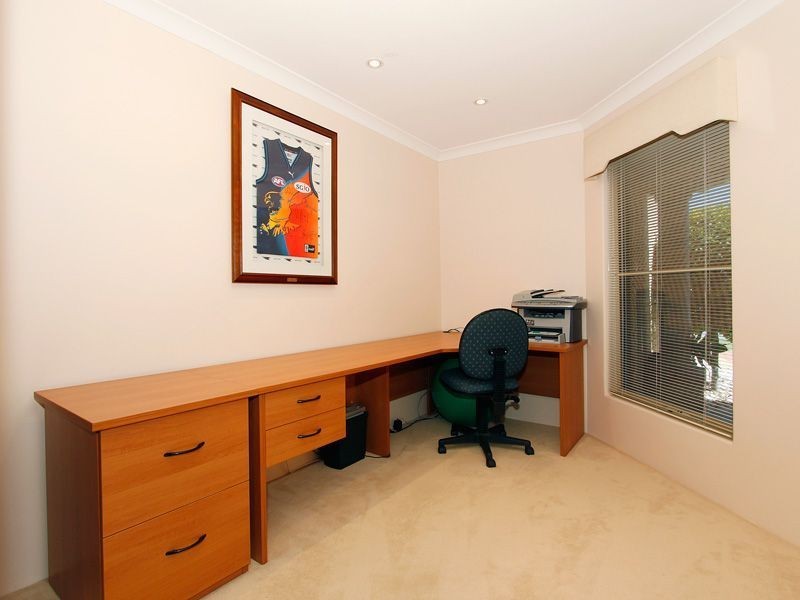 28 Boynton Gardens, Iluka WA 6028