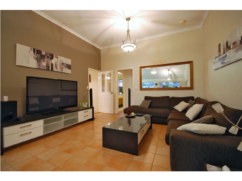 18 Whitecliffe Square, Iluka WA 6028
