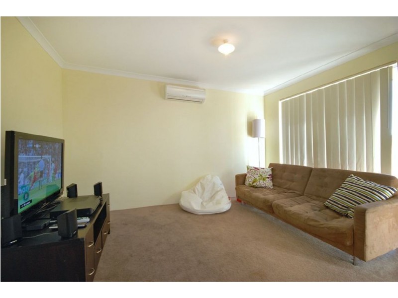 9 Oligantha Elbow, Banksia Grove WA 6031