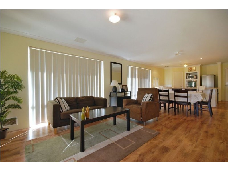 9 Oligantha Elbow, Banksia Grove WA 6031