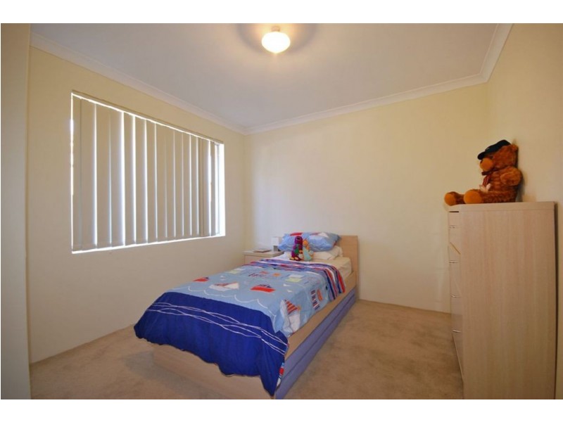 9 Oligantha Elbow, Banksia Grove WA 6031